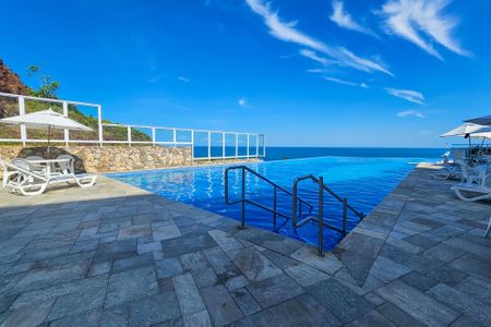 Apartamento para alugar com 81m², 2 quartos e 2 vagasÁrea comum - Piscina