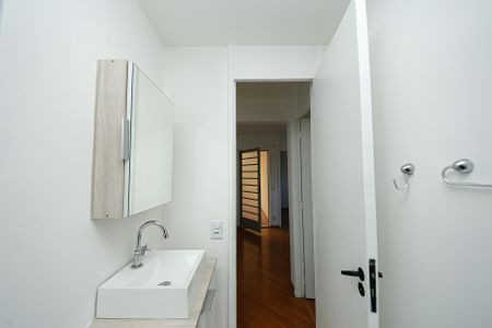 Apartamento para alugar com 77m², 2 quartos e 1 vaga Apartamento para alugar com 77m², 2 quartos e 1 vagaBanheiro
