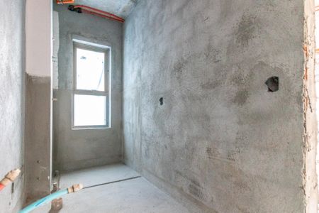 Apartamento à venda com 355m², 4 quartos e 4 vagas Apartamento à venda com 355m², 4 quartos e 4 vagasBanheiro 2 da Suíte 3