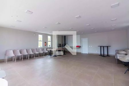 Apartamento para alugar com 47m², 2 quartos e 1 vaga Apartamento para alugar com 47m², 2 quartos e 1 vagaÁrea comum - Salão de festas