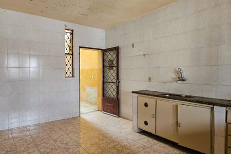 Casa à venda com 458m², 3 quartos e 6 vagas Casa à venda com 458m², 3 quartos e 6 vagasCozinha