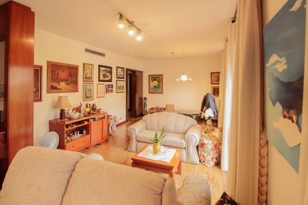 Apartamento à venda com 143m², 3 quartos e 2 vagas Apartamento à venda com 143m², 3 quartos e 2 vagasSala