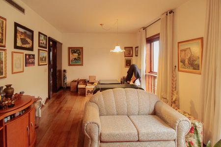 Apartamento à venda com 143m², 3 quartos e 2 vagas Apartamento à venda com 143m², 3 quartos e 2 vagasSala