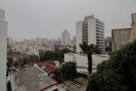 Apartamento à venda com 143m², 3 quartos e 2 vagas Apartamento à venda com 143m², 3 quartos e 2 vagasVista da Suíte 1