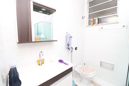 Casa à venda com 240m², 5 quartos e 3 vagasBanheiro Social