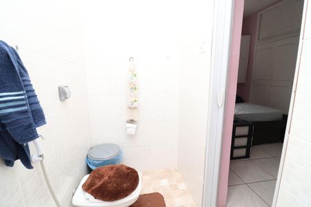 Casa à venda com 240m², 5 quartos e 3 vagasBanheiro da Suíte