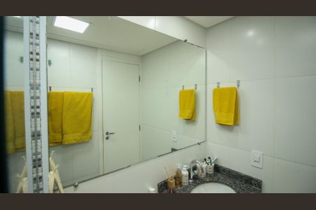 Apartamento à venda com 60m², 3 quartos e 1 vaga Apartamento à venda com 60m², 3 quartos e 1 vagaBanheiro da Suíte