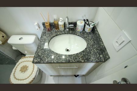 Apartamento à venda com 60m², 3 quartos e 1 vaga Apartamento à venda com 60m², 3 quartos e 1 vagaBanheiro da Suíte