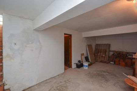 Casa à venda com 310m², 3 quartos e 2 vagasDepósito