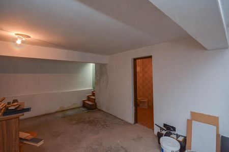 Casa à venda com 310m², 3 quartos e 2 vagasDepósito