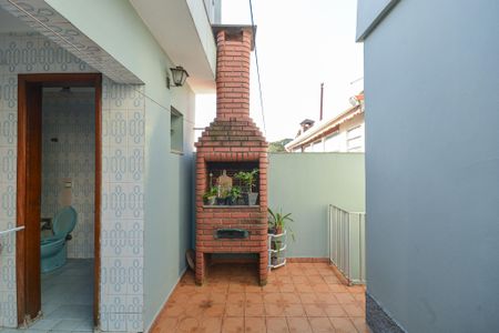 Casa à venda com 310m², 3 quartos e 2 vagasQuintal