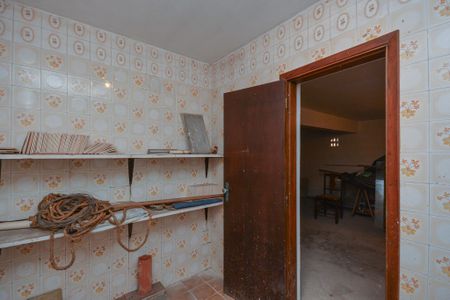 Casa à venda com 310m², 3 quartos e 2 vagasBanheiro de serviço 2