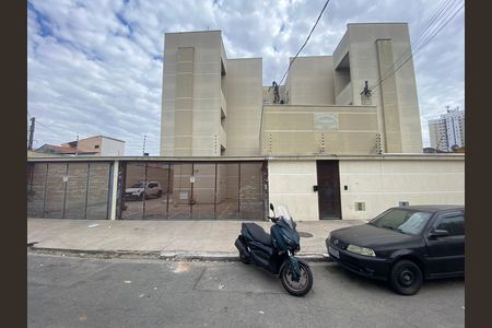 Apartamento para alugar com 42m², 2 quartos e 1 vaga Apartamento para alugar com 42m², 2 quartos e 1 vagaFachada