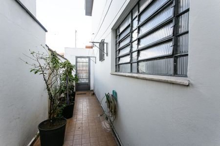 Casa à venda com 156m², 3 quartos e 3 vagas Casa à venda com 156m², 3 quartos e 3 vagasCorredor