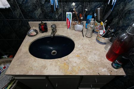 Casa à venda com 156m², 3 quartos e 3 vagas Casa à venda com 156m², 3 quartos e 3 vagasBanheiro Social