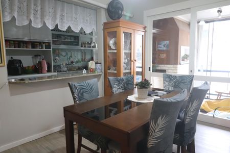 Apartamento à venda com 77m², 2 quartos e 1 vagaSala