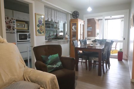 Apartamento à venda com 77m², 2 quartos e 1 vagaSala