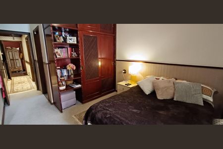 Casa à venda com 300m², 3 quartos e 3 vagasSuíte