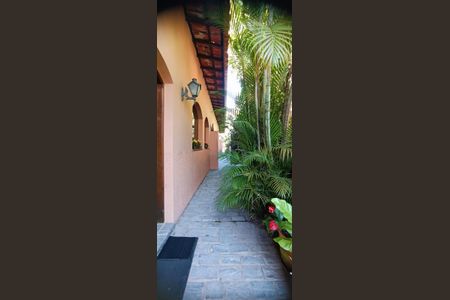 Casa à venda com 300m², 3 quartos e 3 vagasCorredor