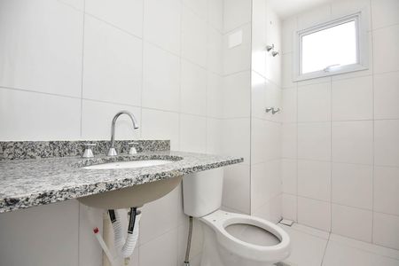 Apartamento à venda com 69m², 2 quartos e 1 vagaBanheiro Social