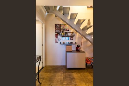 Apartamento à venda com 84m², 3 quartos e 1 vagaEscada