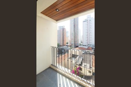 Apartamento à venda com 65m², 2 quartos e 1 vaga Apartamento à venda com 65m², 2 quartos e 1 vagaVaranda