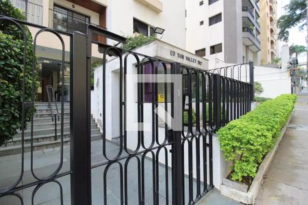 Apartamento à venda com 65m², 2 quartos e 1 vaga Apartamento à venda com 65m², 2 quartos e 1 vagaFachada