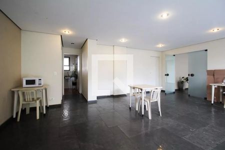Apartamento à venda com 65m², 2 quartos e 1 vaga Apartamento à venda com 65m², 2 quartos e 1 vagaÁrea comum - Salão de festas
