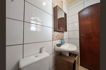 Casa para alugar com 70m², 2 quartos e sem vaga Casa para alugar com 70m², 2 quartos e sem vagaBanheiro