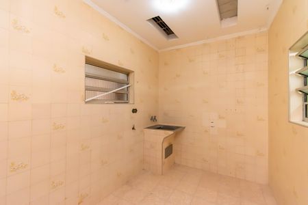 Casa à venda com 243m², 3 quartos e 8 vagasÁrea de Serviço