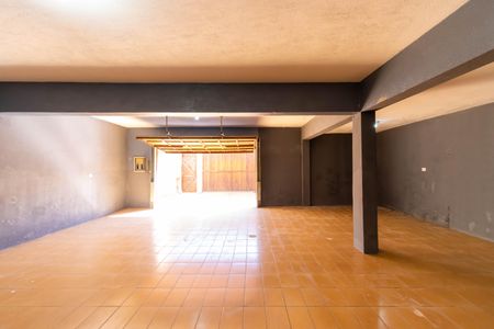 Casa à venda com 243m², 3 quartos e 8 vagasGaragem