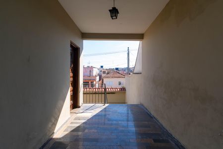 Casa à venda com 243m², 3 quartos e 8 vagasHall de entrada