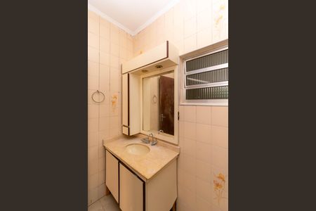 Casa à venda com 243m², 3 quartos e 8 vagasBanheiro da Suíte