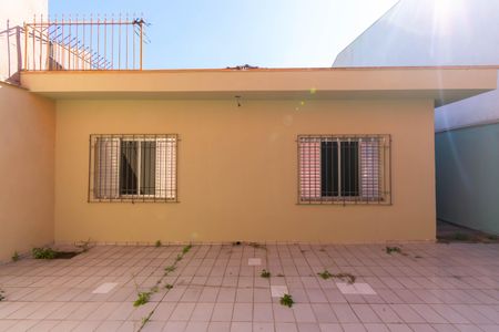 Casa à venda com 243m², 3 quartos e 8 vagasQuintal