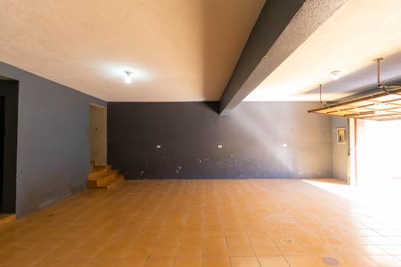 Casa à venda com 243m², 3 quartos e 8 vagasGaragem