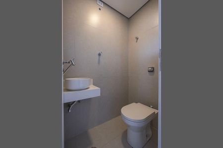 Apartamento à venda com 105m², 2 quartos e 1 vagaÁrea de Serviço - Banheiro