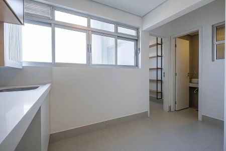 Apartamento à venda com 105m², 2 quartos e 1 vagaÁrea de Serviço