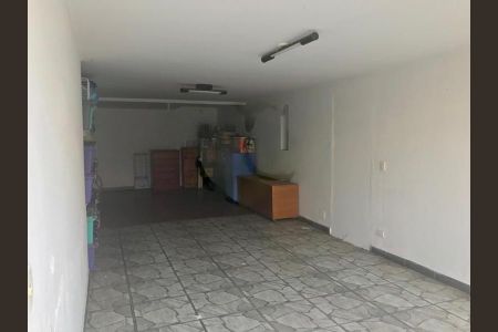 Casa à venda com 330m², 3 quartos e 3 vagas