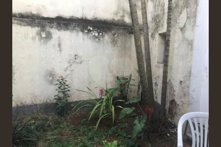 Casa à venda com 330m², 3 quartos e 3 vagas