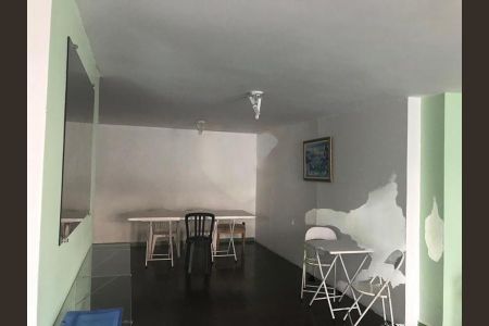 Casa à venda com 330m², 3 quartos e 3 vagas