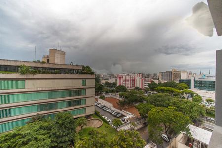 Apartamento à venda com 69m², 2 quartos e 1 vaga