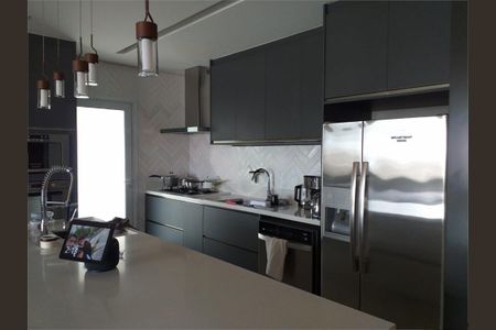 Apartamento à venda com 140m², 4 quartos e 3 vagas