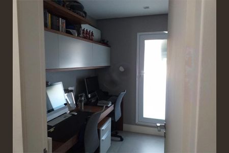 Apartamento à venda com 140m², 4 quartos e 3 vagas