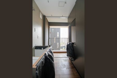 Apartamento à venda com 122m², 3 quartos e 2 vagas Apartamento à venda com 122m², 3 quartos e 2 vagasCozinha e Área de Serviço