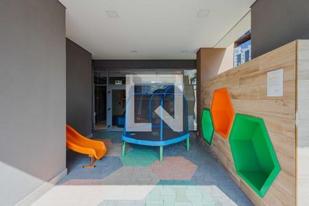 Apartamento à venda com 122m², 3 quartos e 2 vagas Apartamento à venda com 122m², 3 quartos e 2 vagasÁrea Comum - Playground