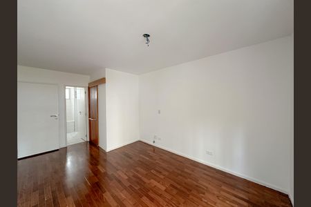 Apartamento à venda com 132m², 3 quartos e 3 vagas Apartamento à venda com 132m², 3 quartos e 3 vagasSuíte