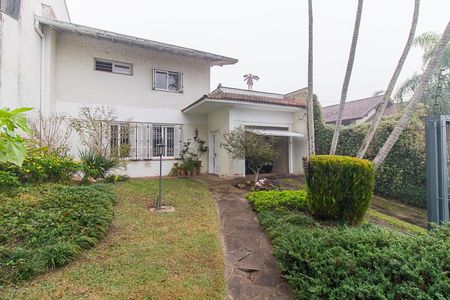 Casa à venda com 400m², 3 quartos e 3 vagasFachada