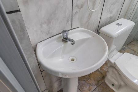 Casa para alugar com 85m², 2 quartos e 2 vagasBanheiro