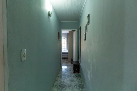 Casa à venda com 200m², 3 quartos e 2 vagas Casa à venda com 200m², 3 quartos e 2 vagasCorredor casa 2