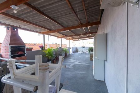 Casa à venda com 200m², 3 quartos e 2 vagas Casa à venda com 200m², 3 quartos e 2 vagasChurrasqueira